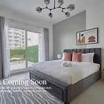 Stella Stays Homey Studio Dubai Jvc Private Balcony